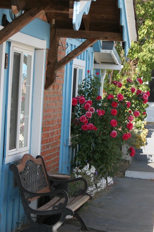 Sugarloaf Mountain Motel Virginia City Exterior photo